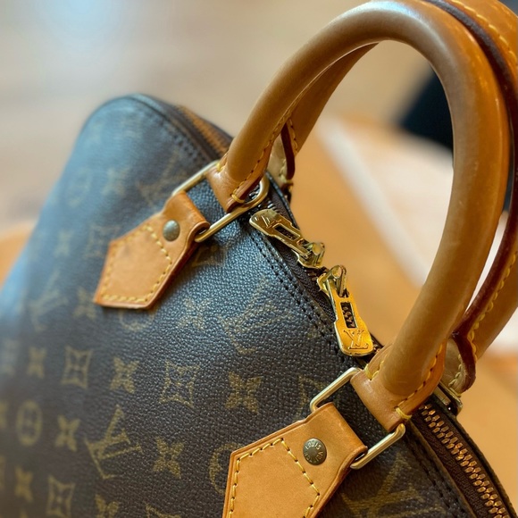 100% Authentic Louis Vuitton Alma Bag - Picture 8 of 16